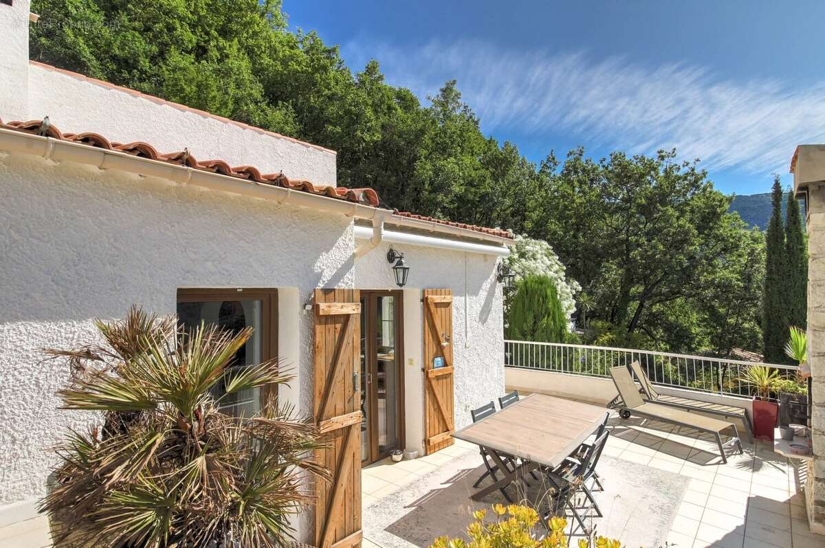 Maison à LEVENS