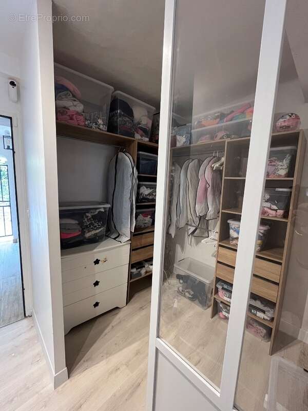 Appartement à CARCES
