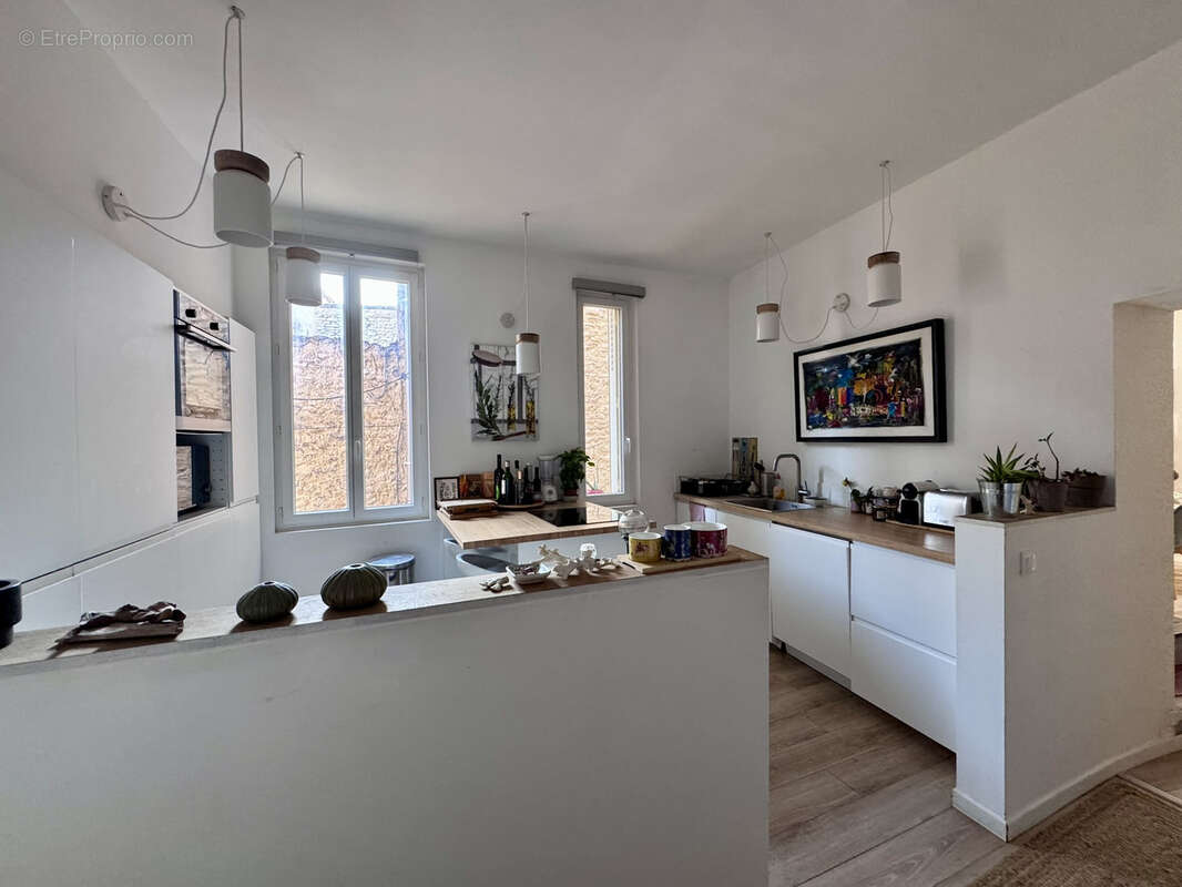 Appartement à L'ISLE-SUR-LA-SORGUE