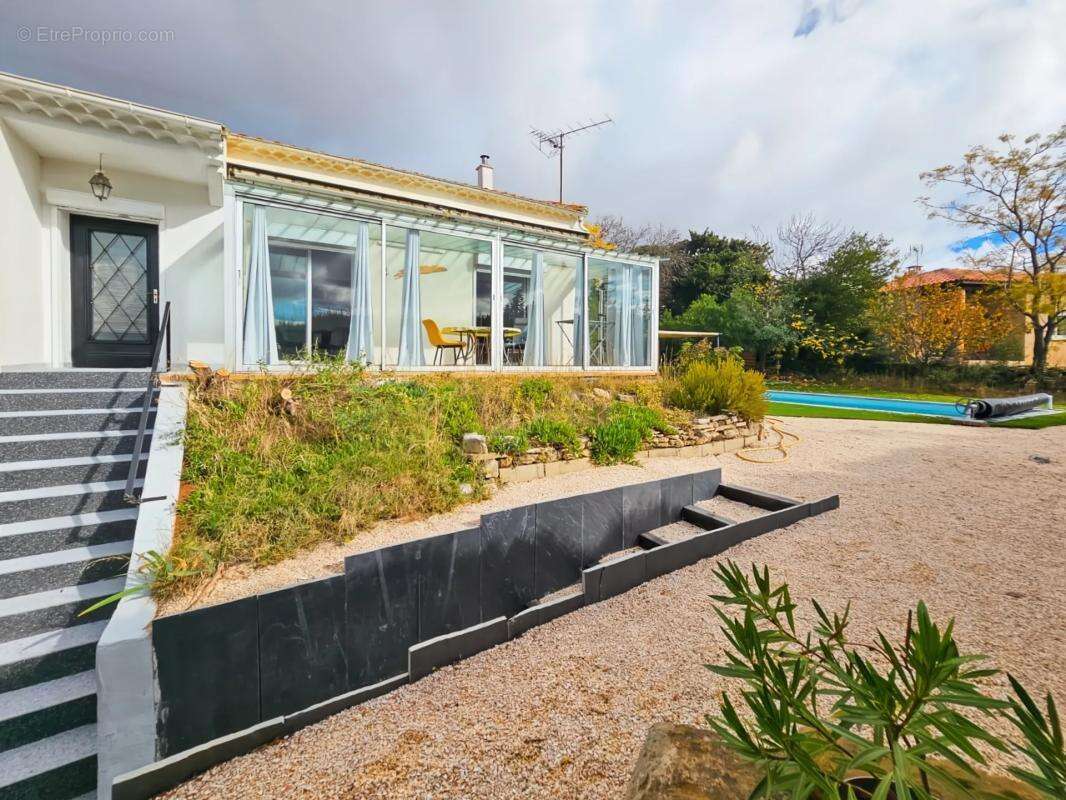 Maison à NISSAN-LEZ-ENSERUNE