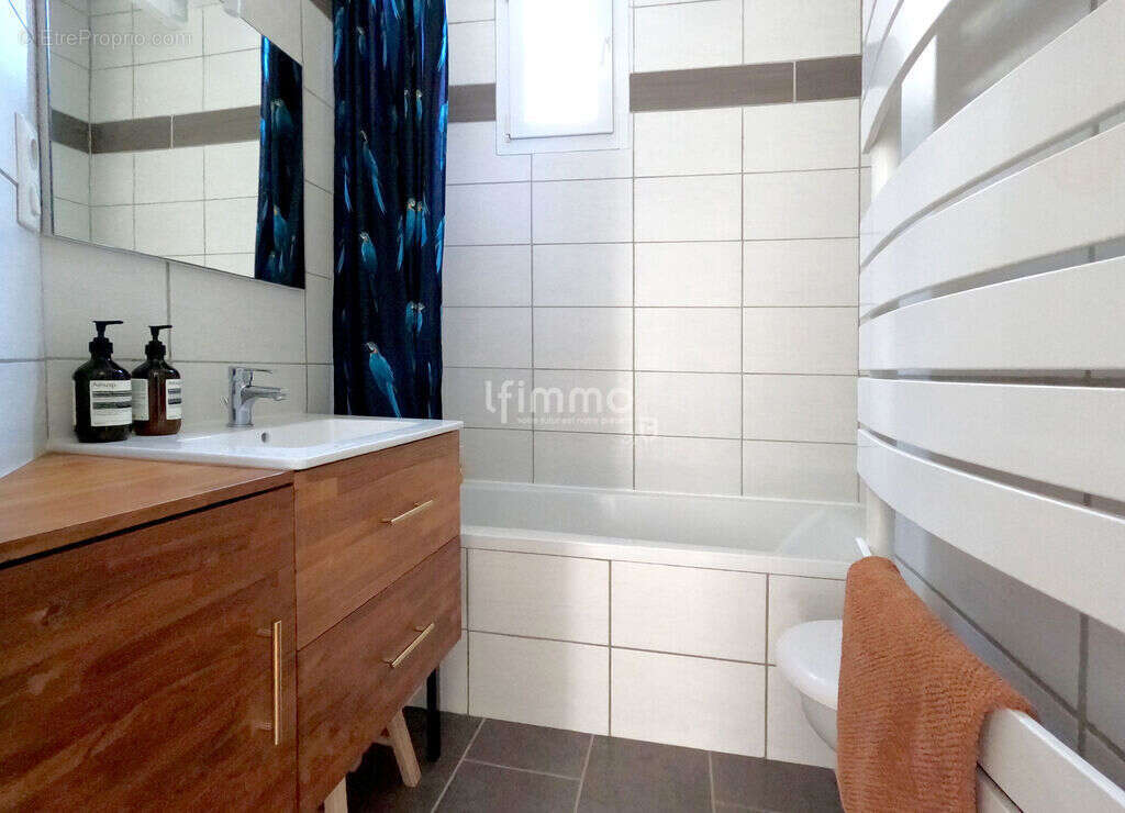 Maison à LE PERREUX-SUR-MARNE