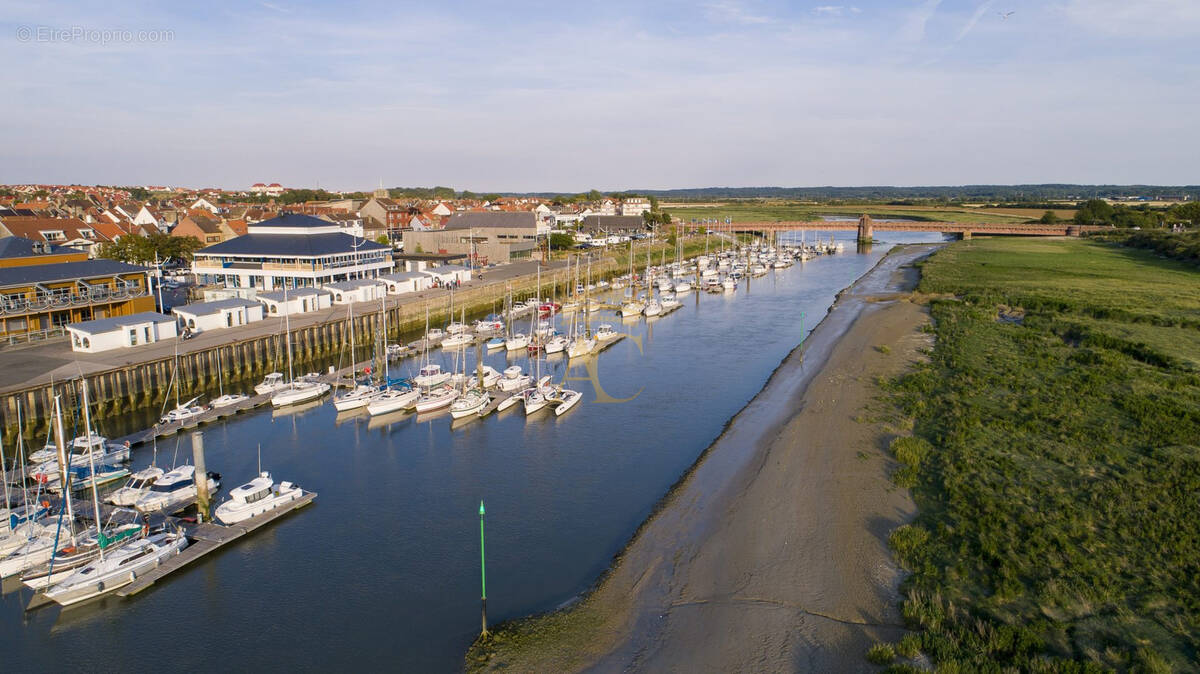 Commerce à ETAPLES