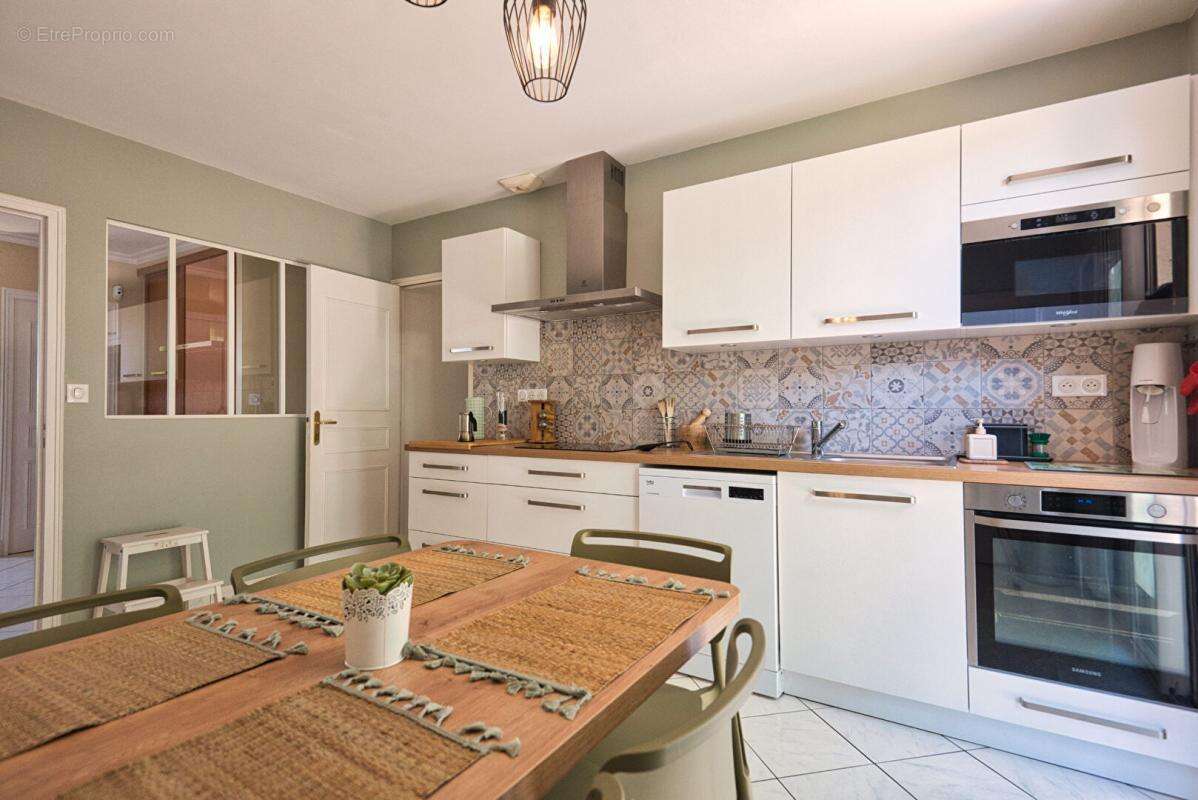 Maison à SAINT-SEBASTIEN-SUR-LOIRE