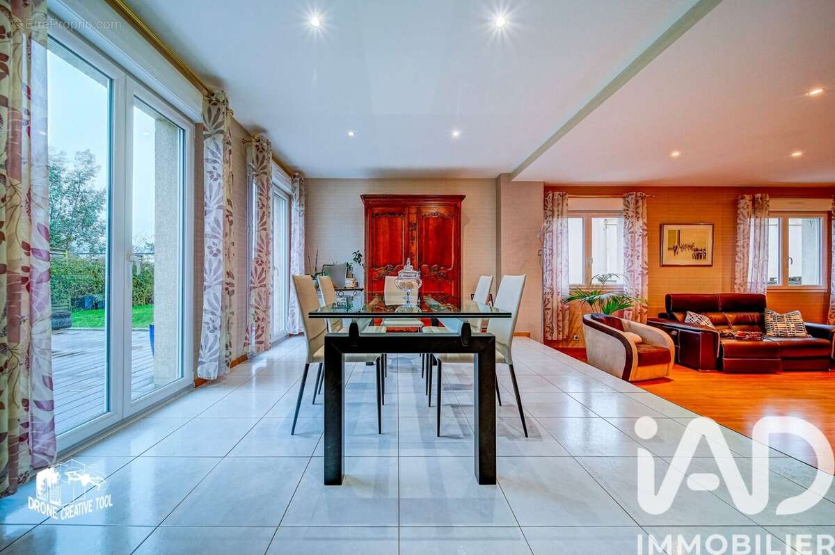 Photo 6 - Maison à MARLY