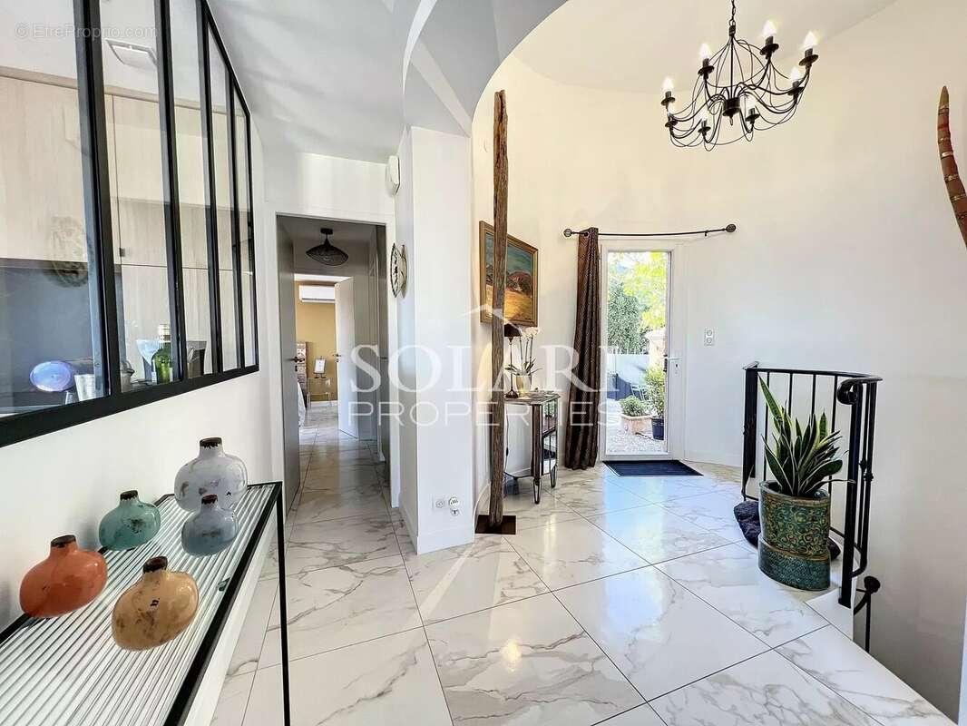 Maison à THEOULE-SUR-MER