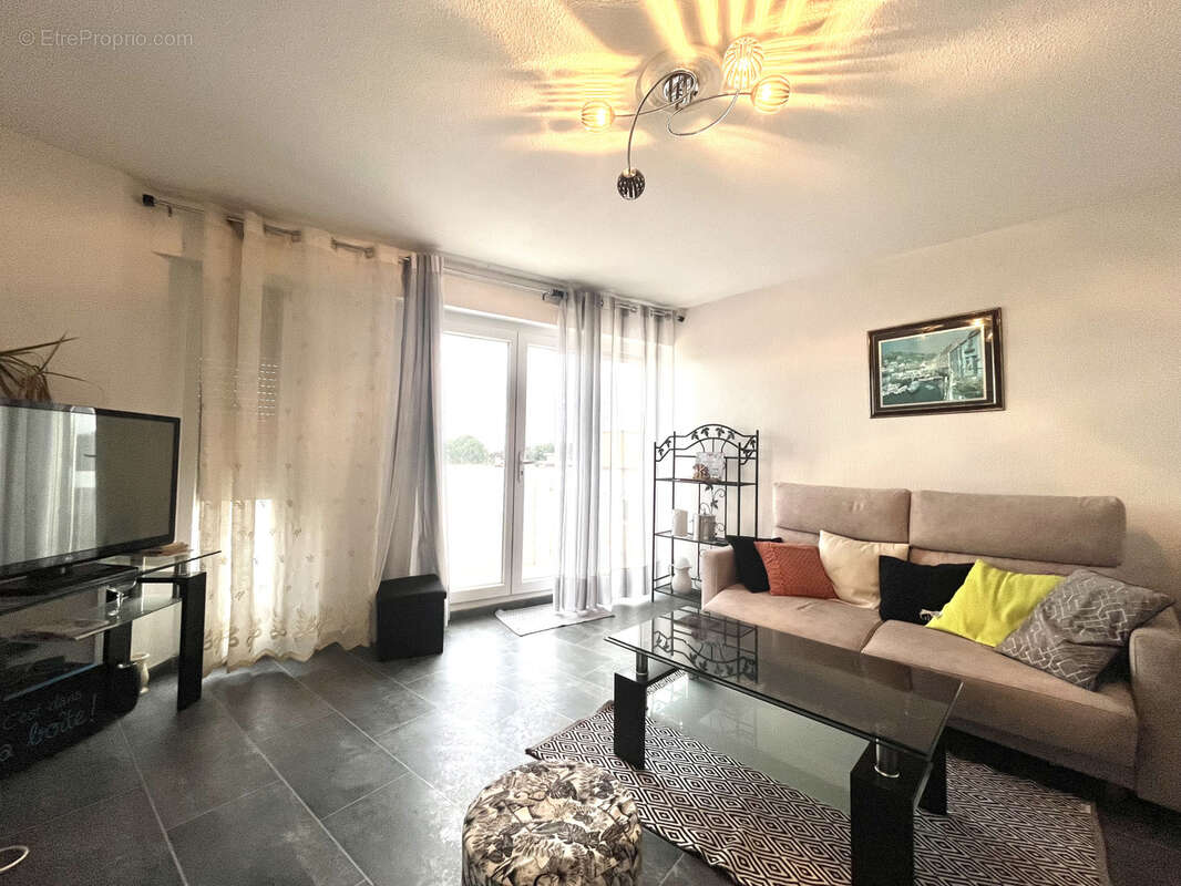 Appartement t3 avec balcon dans une residence securisee - photo 2