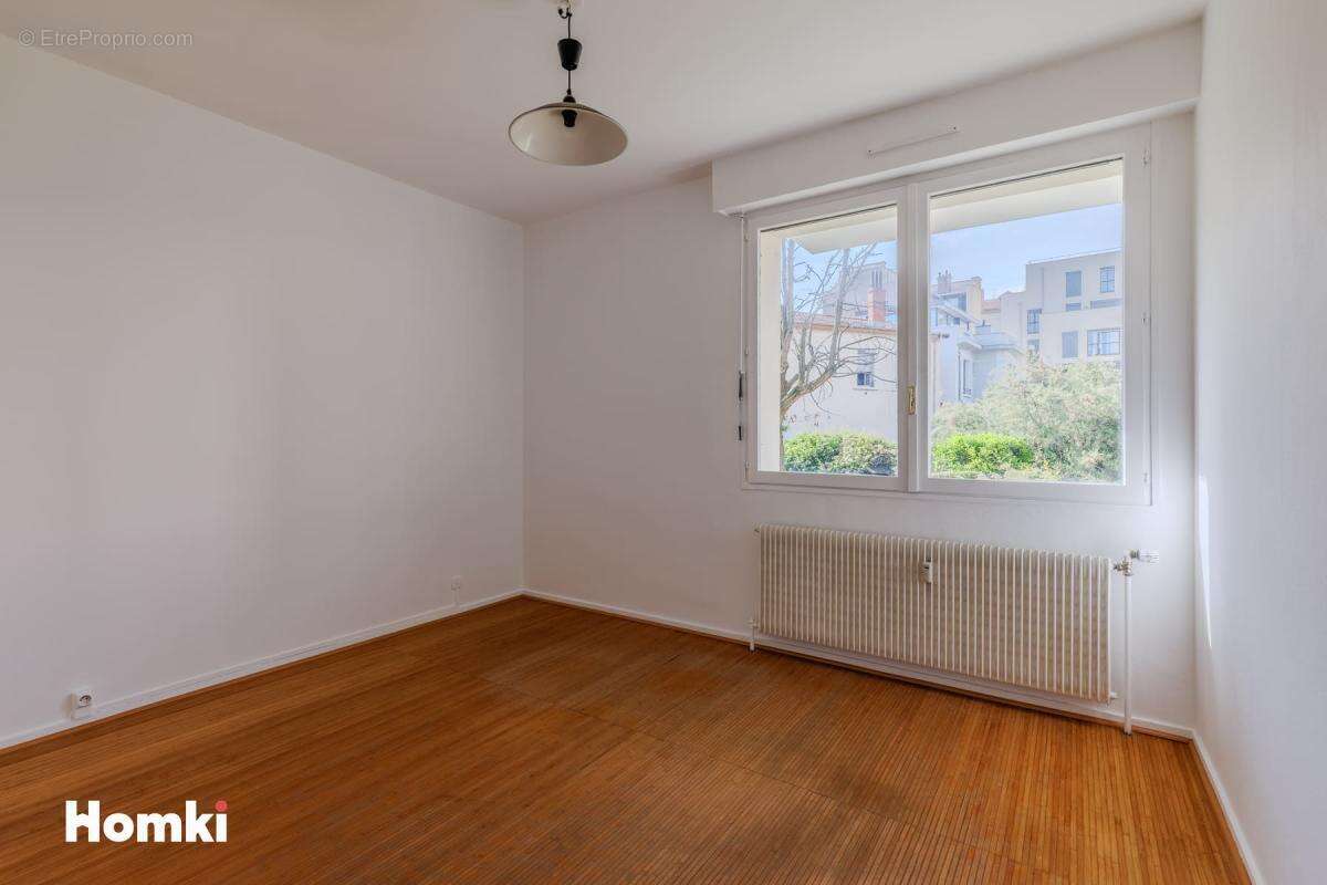 Appartement T3 de 74 m² à Lyon 69006, Rue de la Gaité - photo 4
