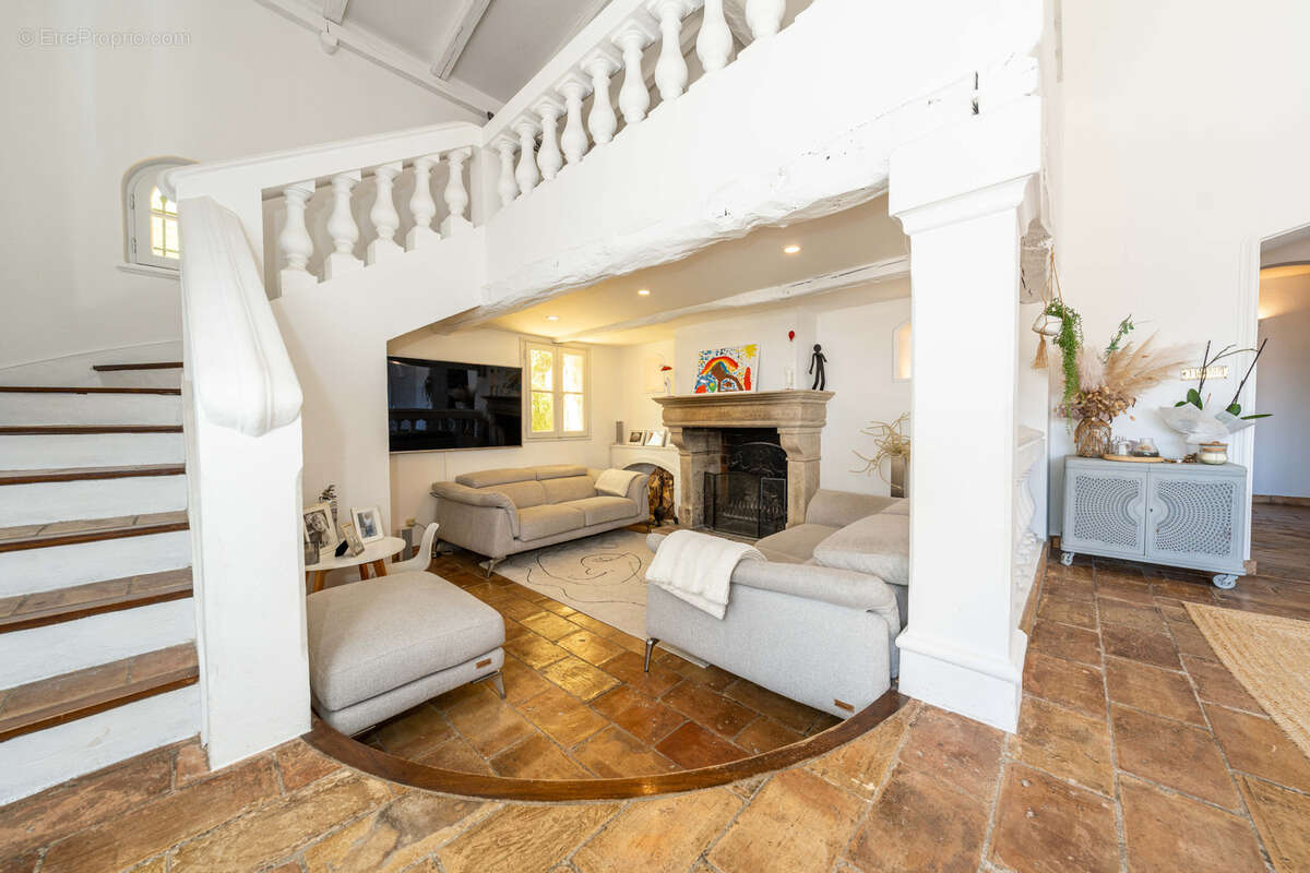 Maison à LA COLLE-SUR-LOUP