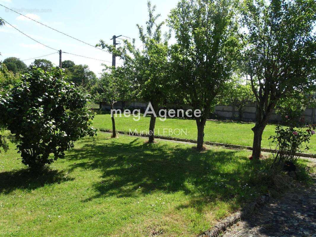 Terrain d'environ 642 m² hors lotissement - photo 3