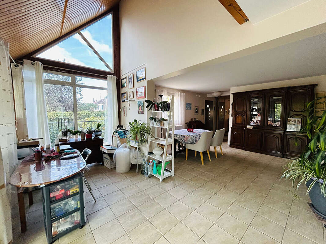 Maison à CHANGIS-SUR-MARNE