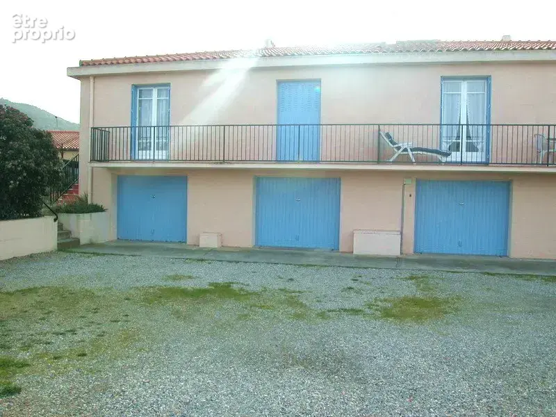 T2 avec garage et petit jardin - photo 2