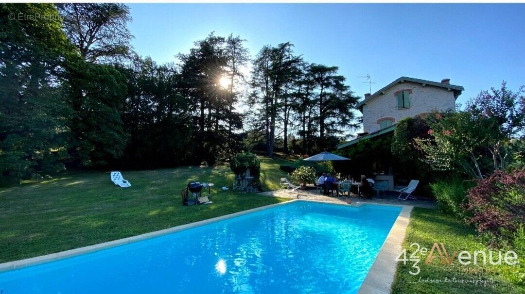 Maison à SAINT-MARTIN-LA-PLAINE