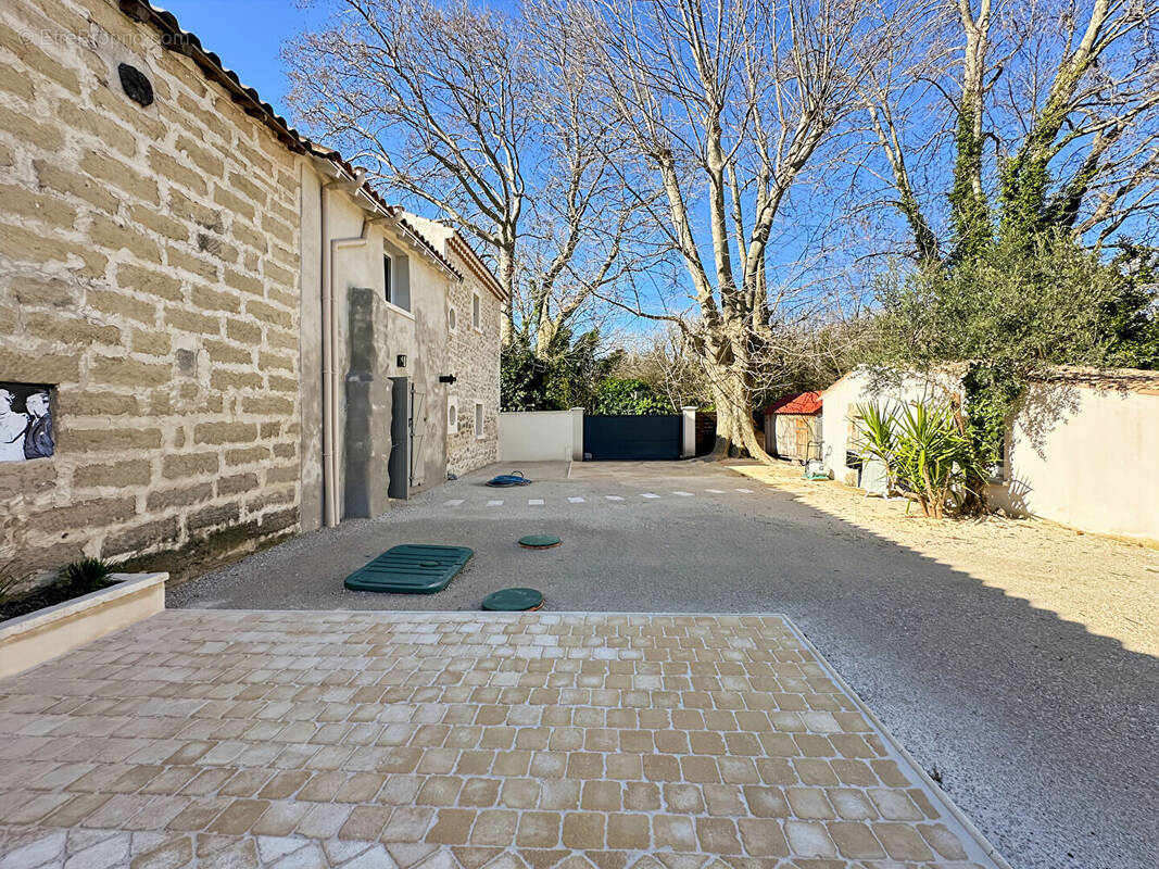 Maison à CHATEAURENARD