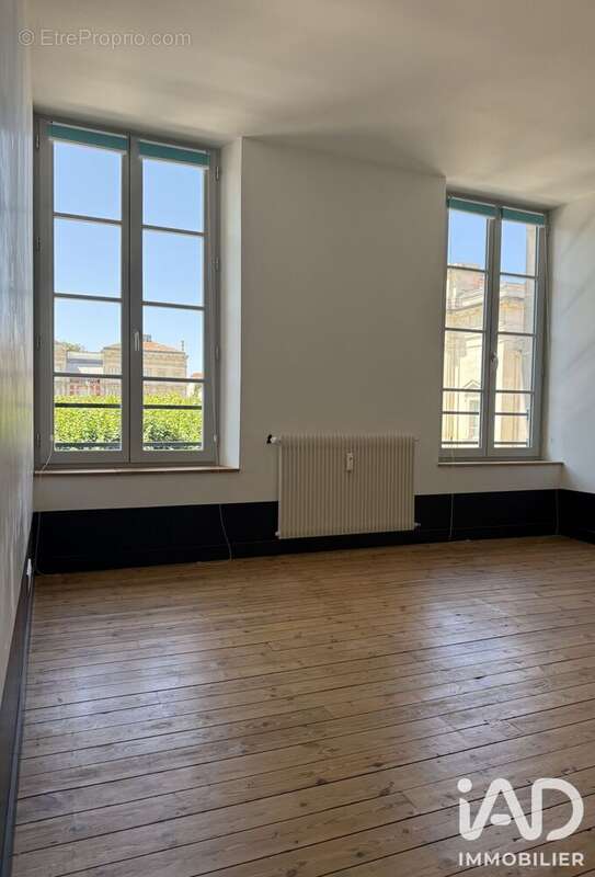 Appartement 163 m² à Saintes  - photo 8