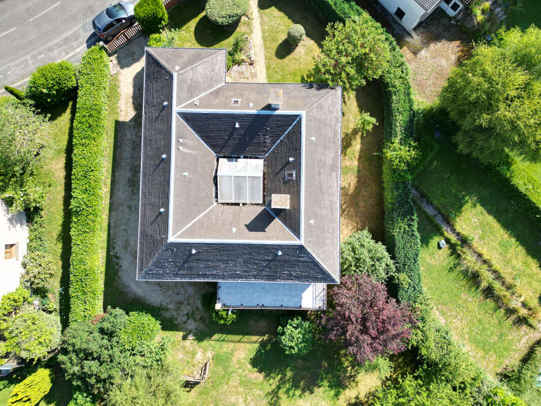 Maison à BARAQUEVILLE