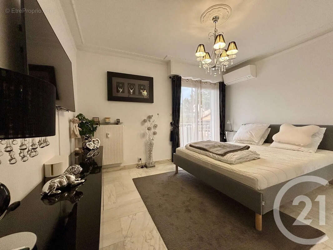 Appartement à LE CANNET