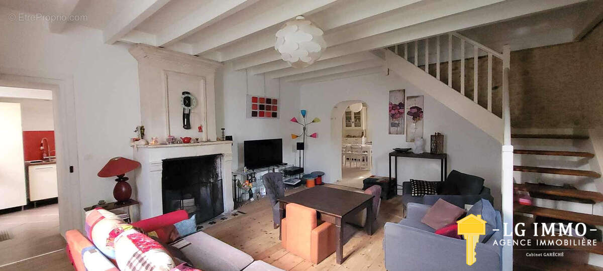 Maison à SAINT-FORT-SUR-GIRONDE