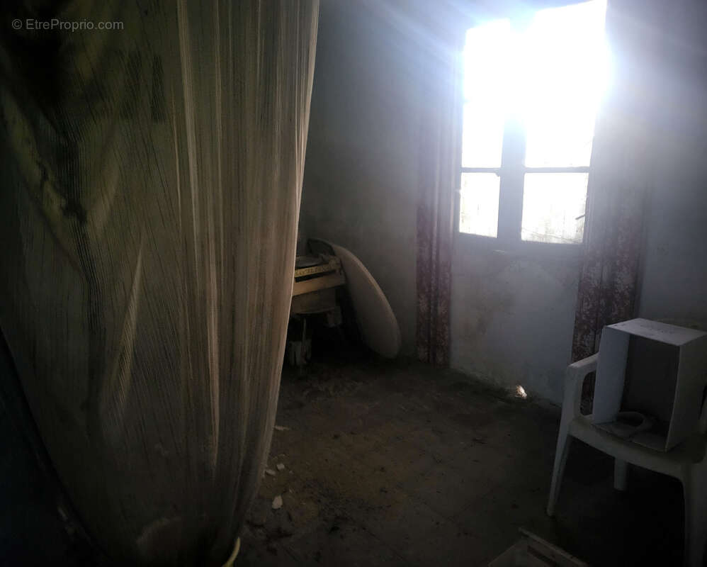 Maison à DOMPIERRE-LES-EGLISES