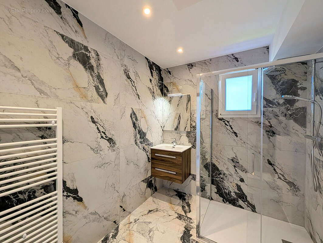 Appartement à GRESY-SUR-AIX