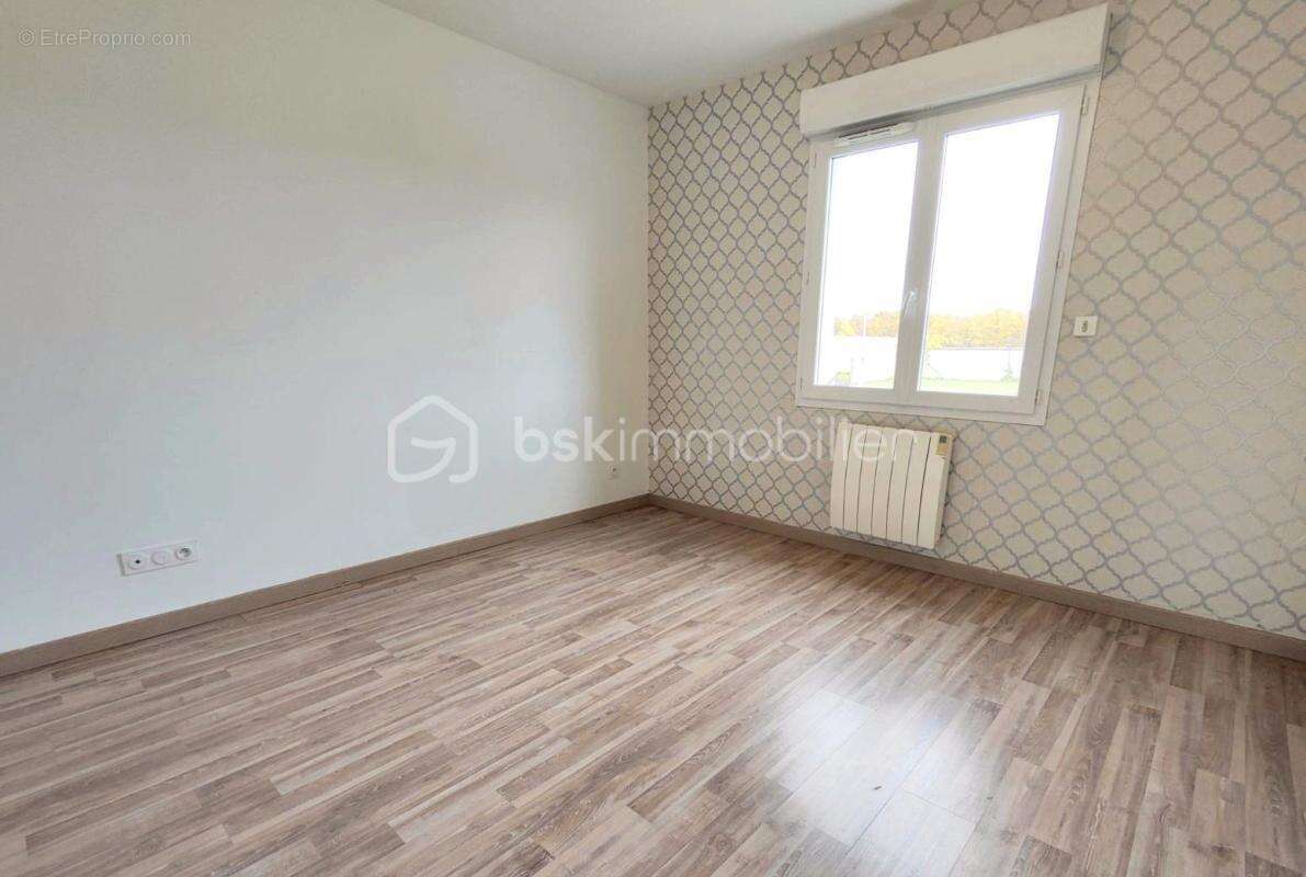 Grande maison familiale de 193 m² – 5 chambres – Terrain de 2 488 m² sans vis-à-vis - photo 10