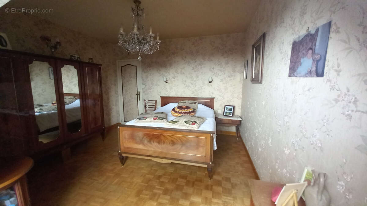 Maison à PLOURIVO