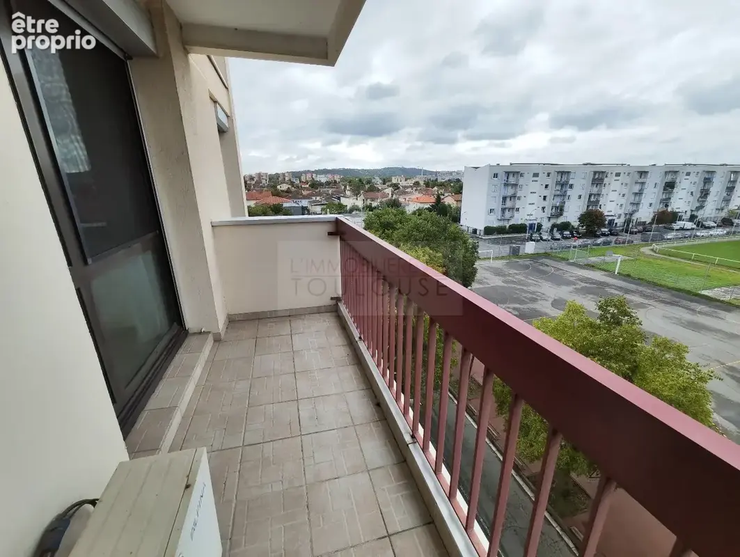 Appartement T4  84 m² - Balcon et Loggia  Vue Pyrénées - photo 12