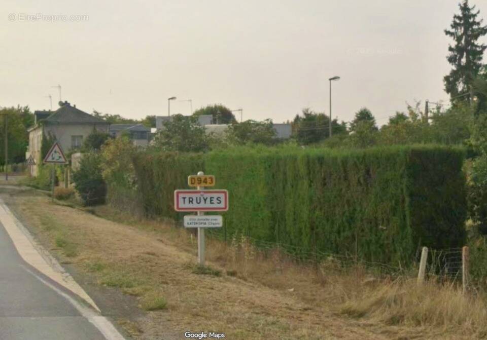 Terrain à TRUYES
