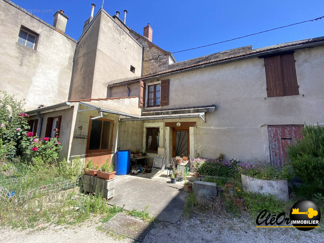 Maison à CHAGNY