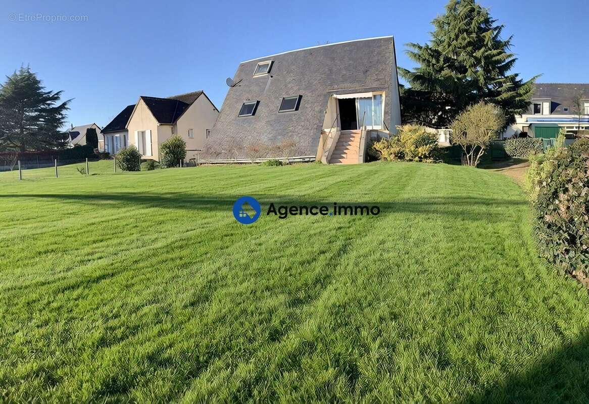 Maison à CHATEAU-LA-VALLIERE