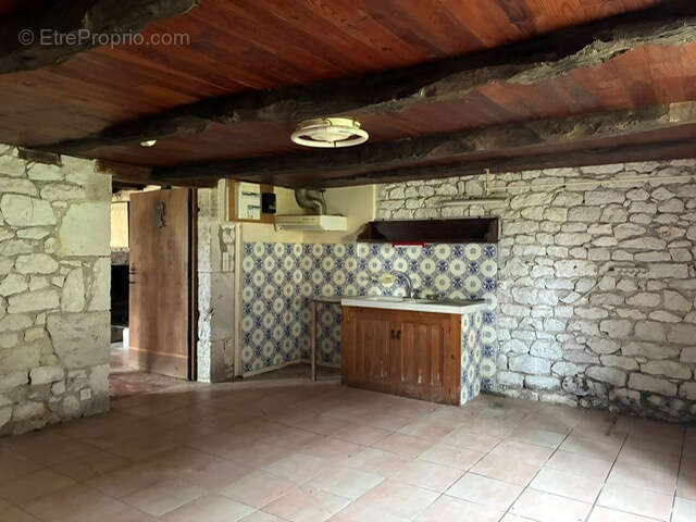 Maison à BAGAT-EN-QUERCY
