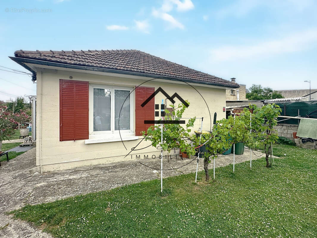 Maison à MONTATAIRE