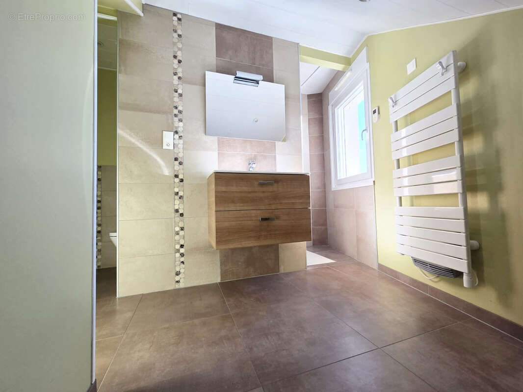 Appartement à DOMPIERRE-LES-TILLEULS