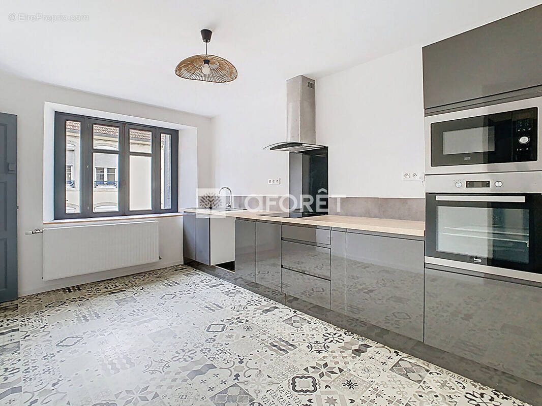 Maison à NEUFCHATEAU