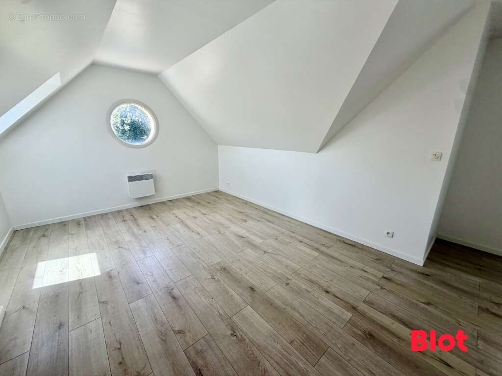Maison à PLESSIX-BALISSON