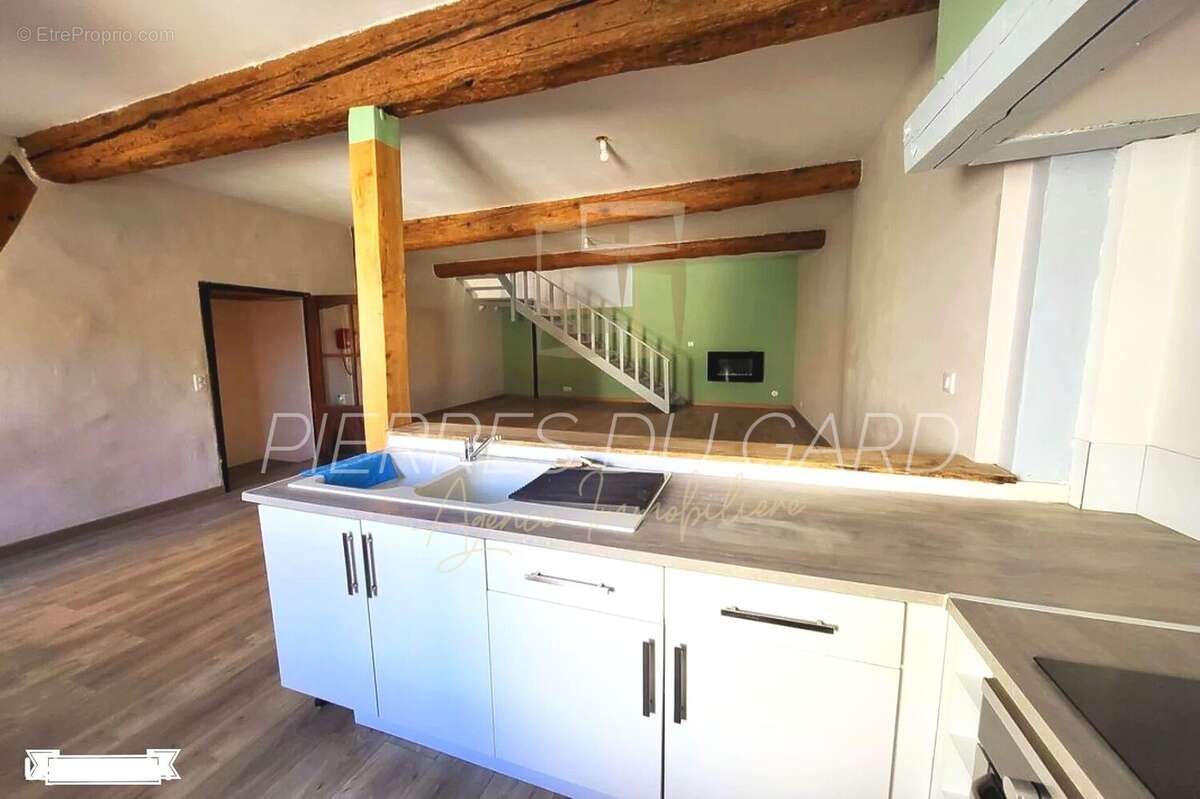 Maison à ROCHEFORT-DU-GARD