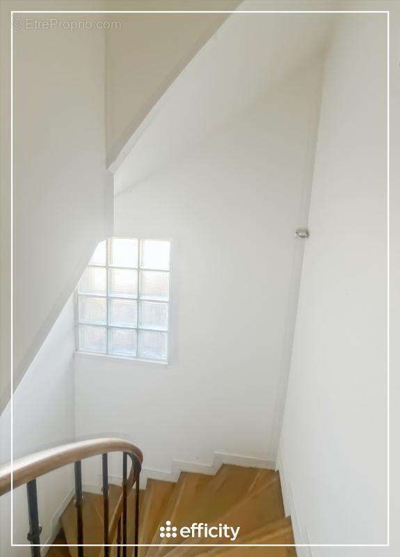 Appartement à FONTENAY-TRESIGNY