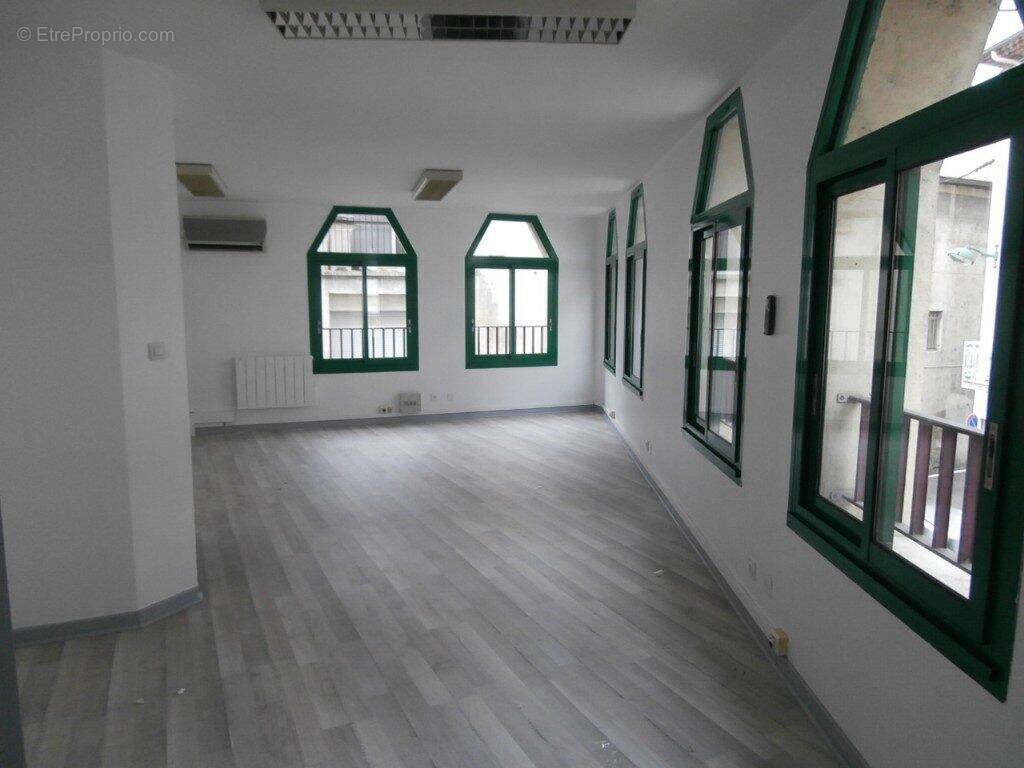 Appartement à TOURNON-SUR-RHONE