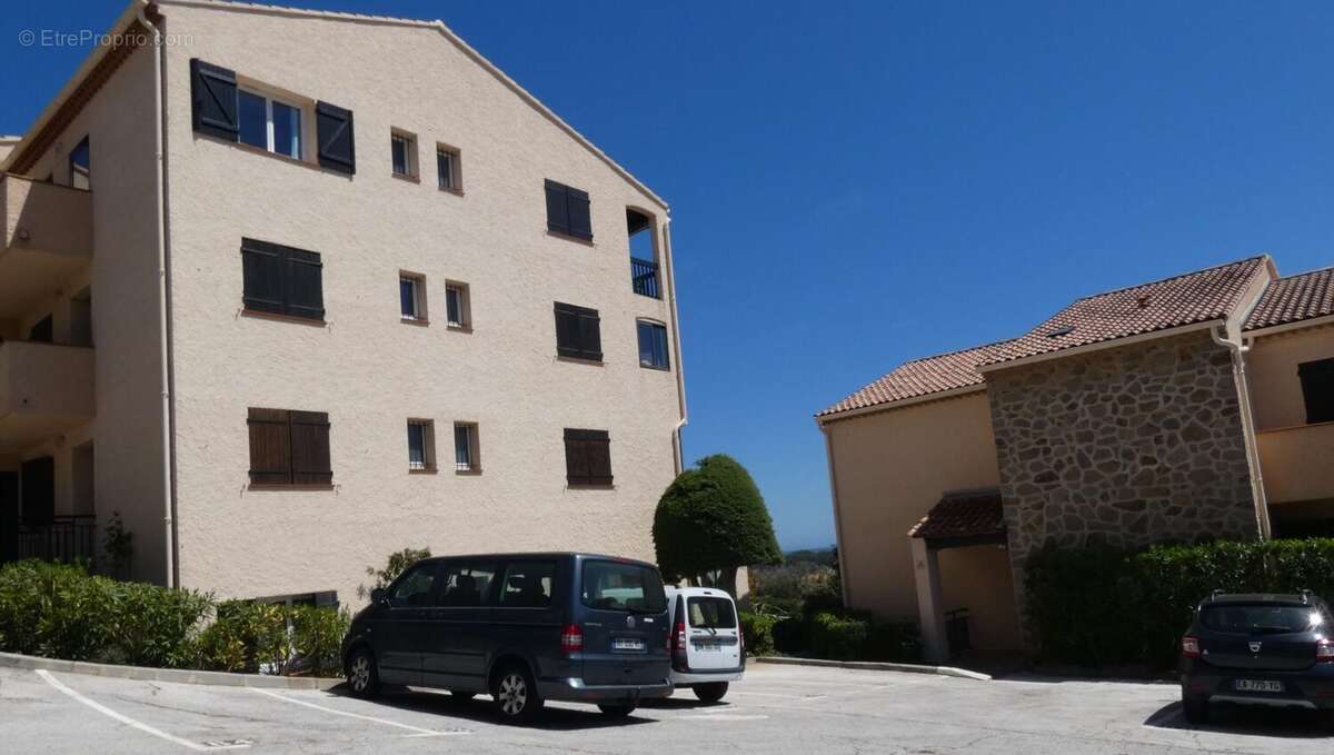 Appartement à HYERES