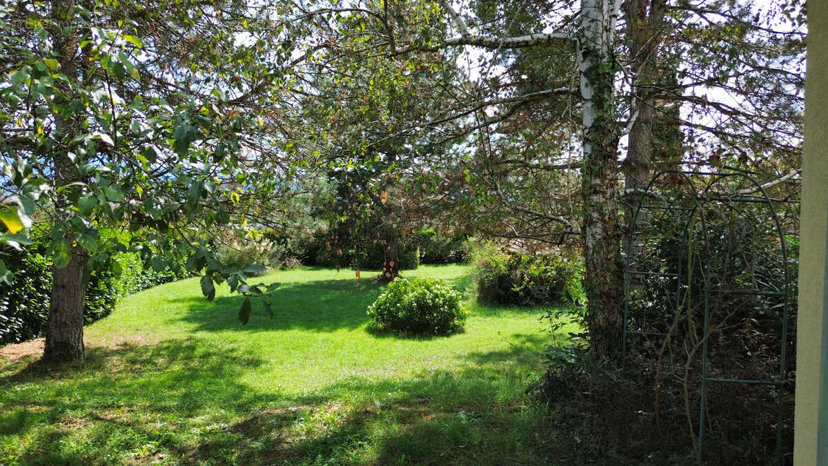 Maison à SAINT-LATTIER