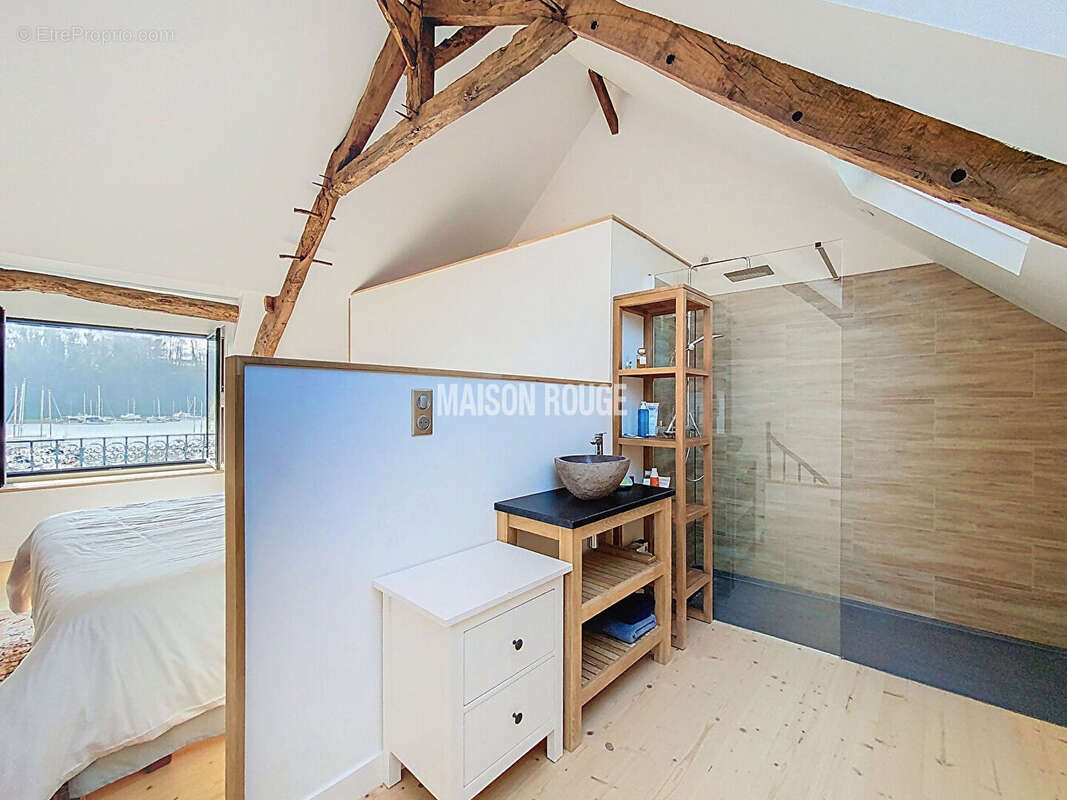 Maison à LA VICOMTE-SUR-RANCE