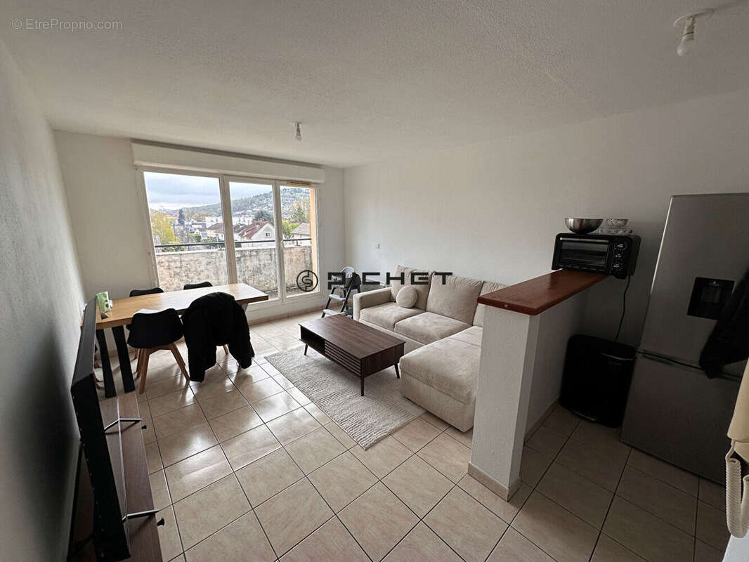 Appartement à TERRASSON-LAVILLEDIEU
