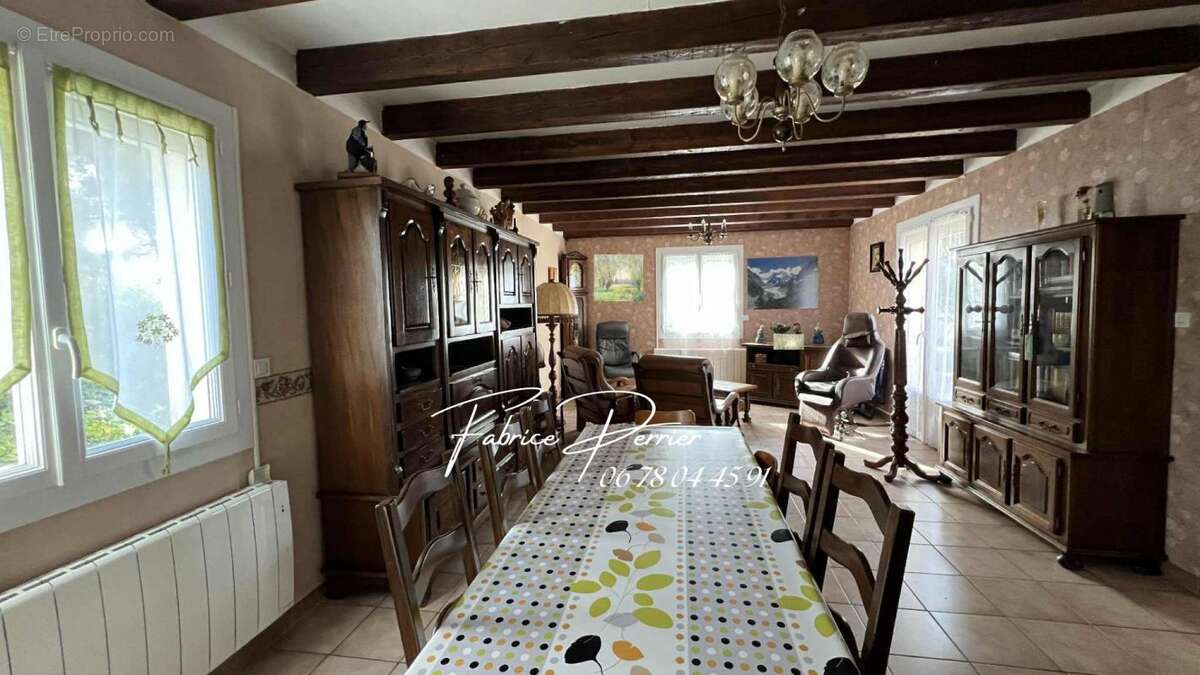 Maison à MONTELIMAR