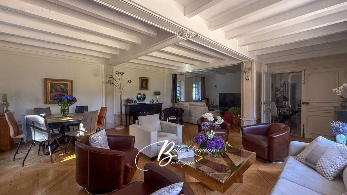 A vendre belle demeure sur plus d'un hectare avec piscine à 10 minutes de Morlaix, Finistère - photo 11