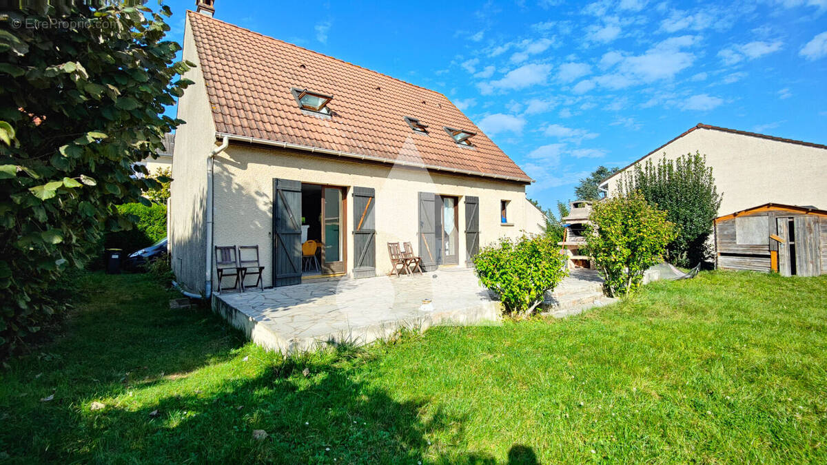 Maison à CORBEIL-ESSONNES