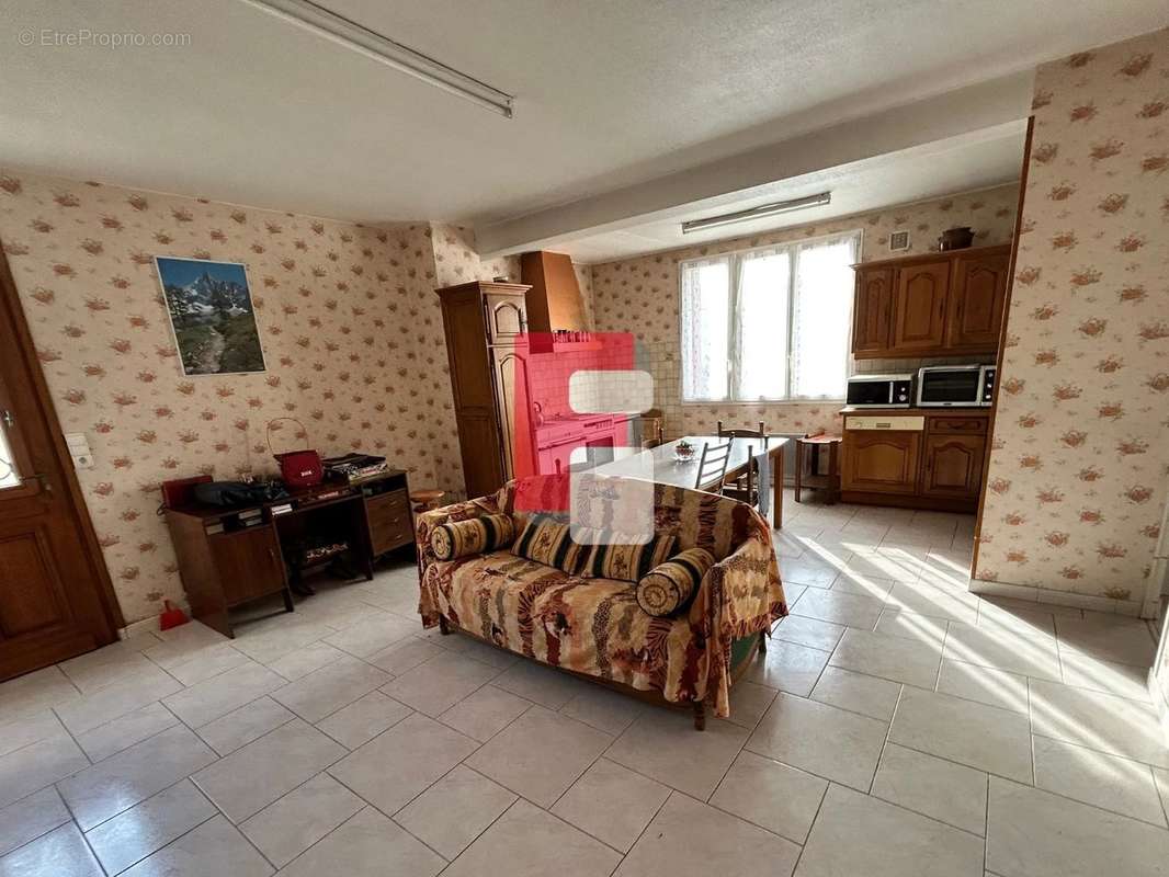 Maison à NOE-LES-MALLETS