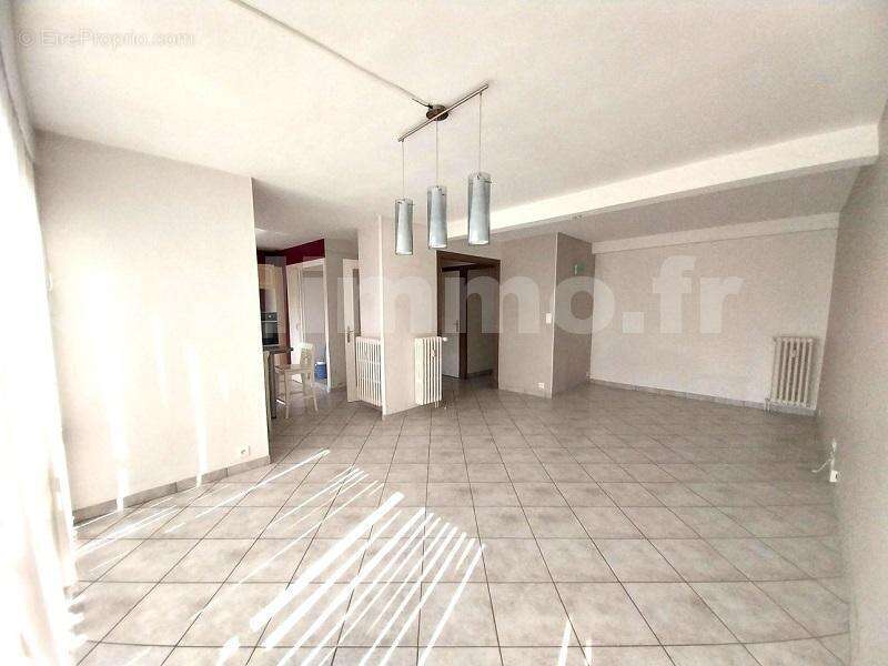 CHORLET-27-1 - Appartement à CHAMALIERES