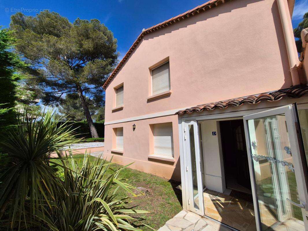 Maison 4 pièces à fort potentiel – Boulouris - photo 2