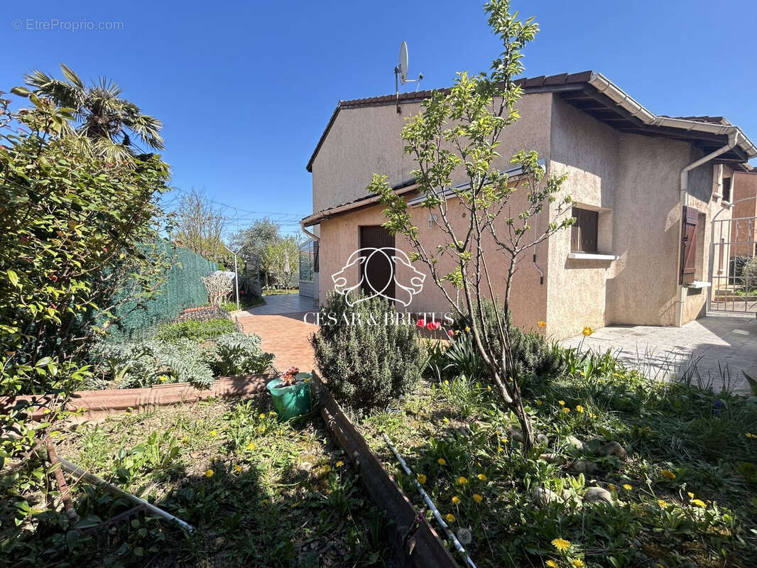 Maison à SAINT-PRIEST