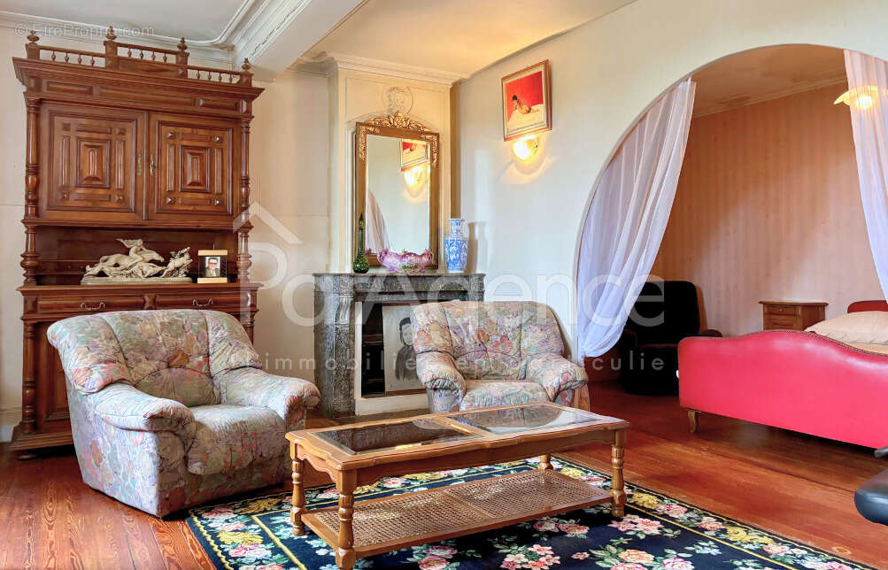 Maison à CORME-ECLUSE