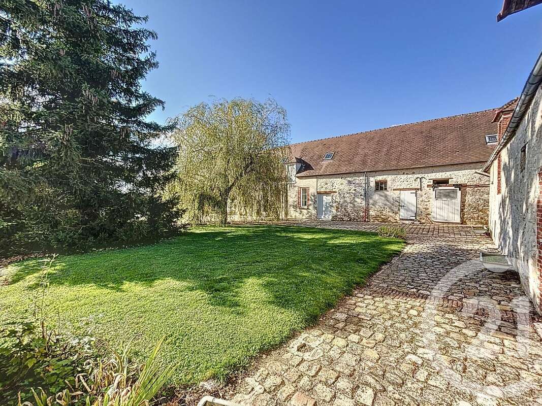 Maison à SAINT-LOUP-DE-NAUD